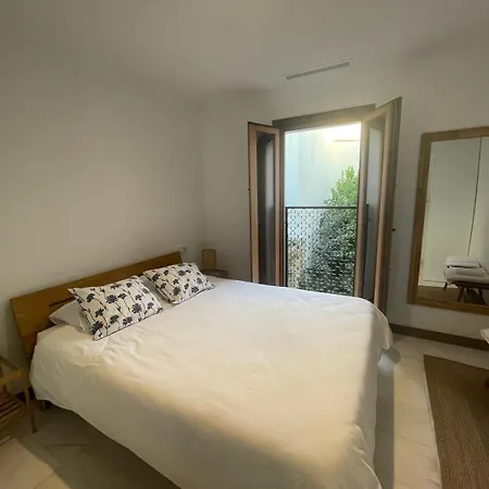 La Casa De La Escalera 4 *