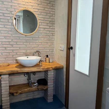 Apartamento La Casa De La Escalera 4 *